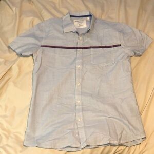 Guess slim fit XL light blue short sleeve shirt